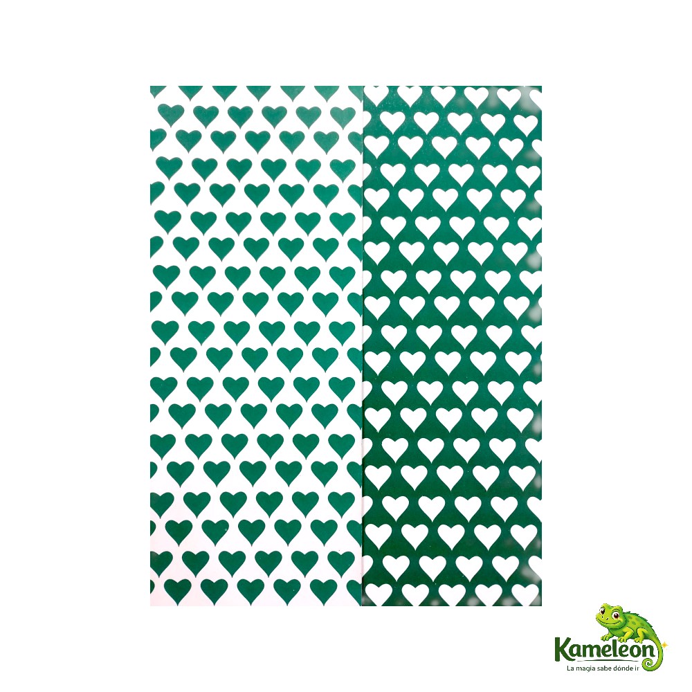 Cartulina entretenida corazones chicos verdes y blancos