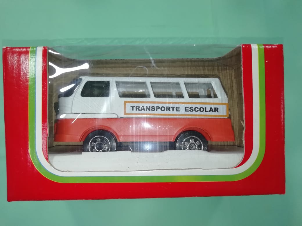 Camion frontal escolar