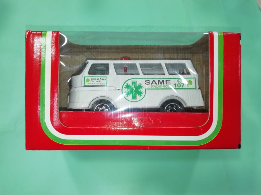 Camion mini frontal ambulancia