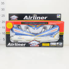 Avion airliner comercial