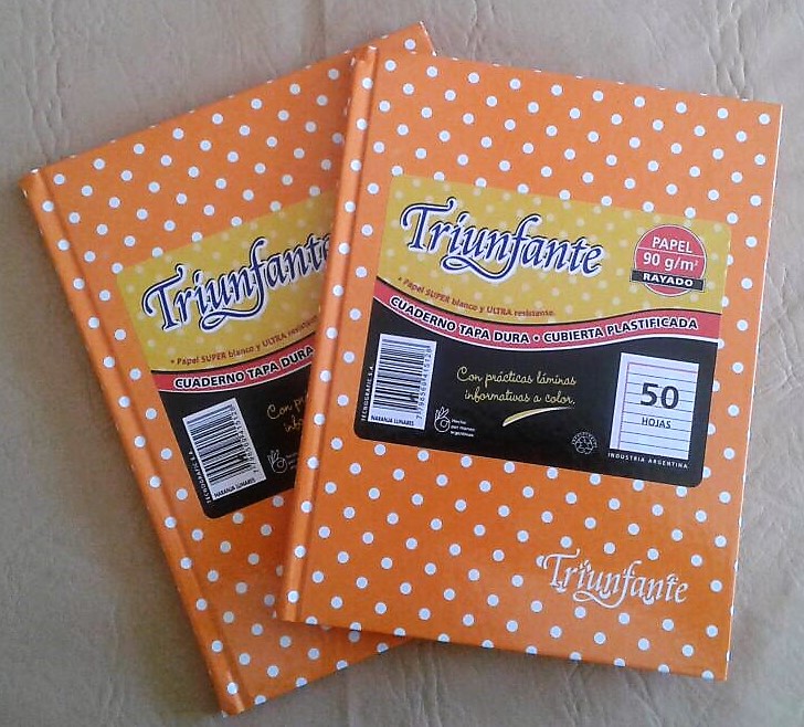 Cuaderno nro1 triunfante naranja con lunares 